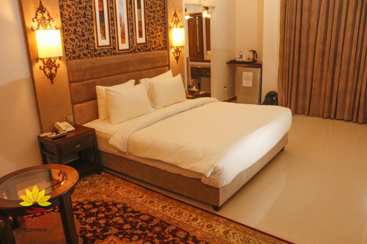 Hotel Shelton's Rezidor Peschawar Exterior foto